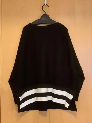 비어즐리 돌먼 니트 보더