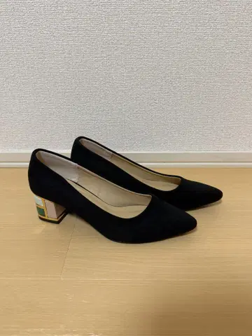 블랙 스웨이드풍 스틸레토 펌프스