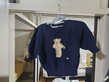retro girl 곰 자수 네이비 반팔 니트