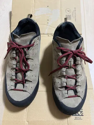 몽벨 크래그 호퍼 가죽 23.5cm