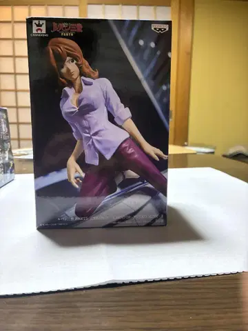 CREATOR x CREATOR 피규어