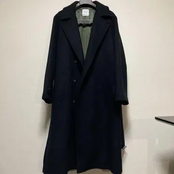 UNITED TOKYO 체스터 코트