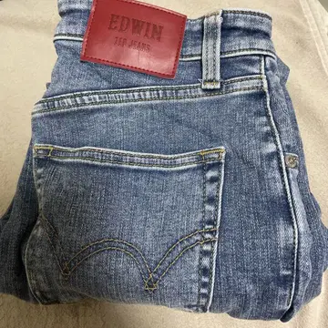 EDWIN 스트레이트 데님 블루