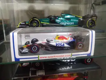 Spark 1/43 비자 캐시 업 리암 로손