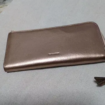 PELLE BORSA 메탈릭 로즈 골드 장지갑