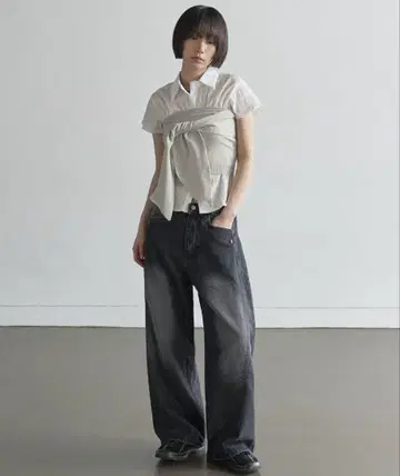 [ 미사용 새상품 ] 웨이브 벌룬 워시드 유니크 사이드 포켓 데님