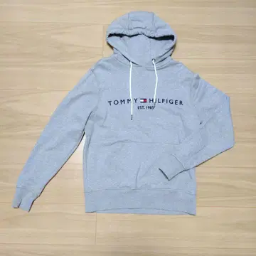TOMMY HILFIGER 후드티