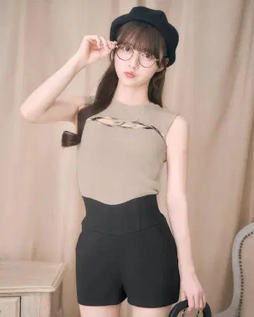 미셸 마카롱 슬림 레그 숏팬츠