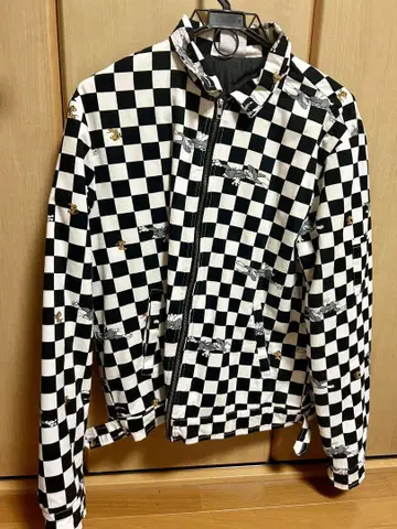 체크 무늬 캐릭터 자켓