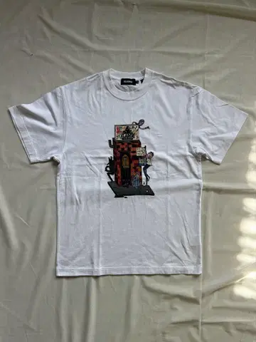 XLARGE 그래픽 White T-shirt M