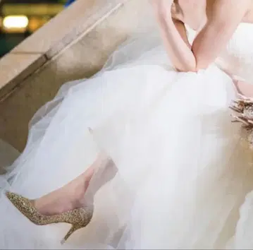글리터 펌프스 Badgley Mischka 23.5cm