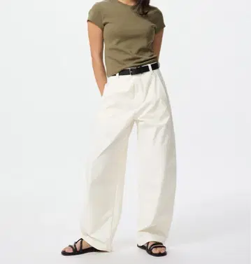 UNIQLO 저지 배럴 레그 팬츠