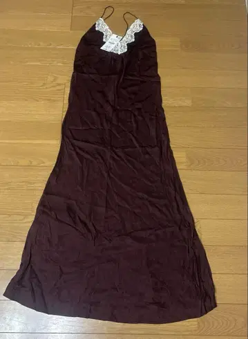 미사용 새상품 ZARA 레이스 슬립 드레스 V넥 브라운