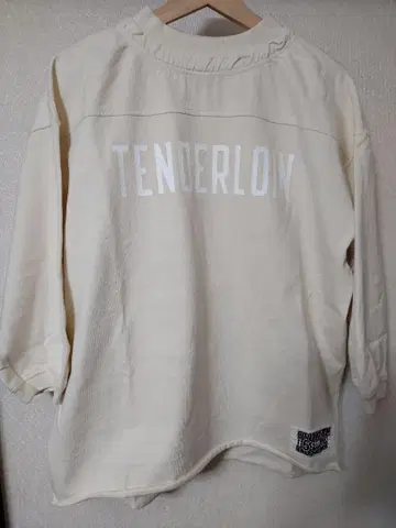 텐더 로인 풋볼 T