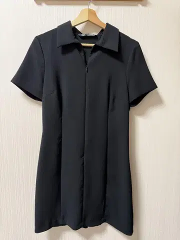 ZARA 블랙 반팔 미니 원피스 M