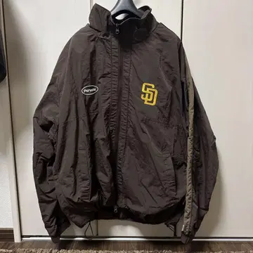 Perushu x MLB 나일론 자켓 브라운 PADRES