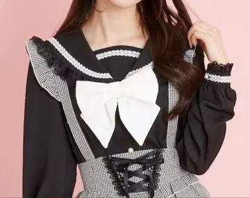새상품급 즉시 구매 가능 배송비 포함 시크릿허니 블라우스 긴팔 블랙 리본