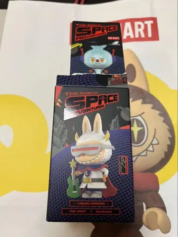 [ POP MART ] 러브브 스페이스 어드벤처