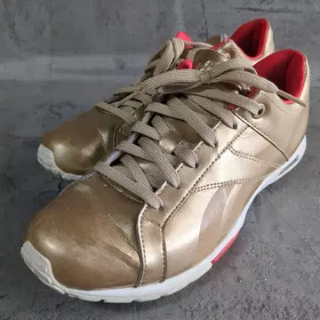 [ Reebok ] 리복 (24.5) J94625 골드 스니커즈