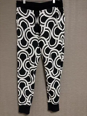 [레어] 돌체앤가바나 조거 팬츠 올 패턴 블랙 화이트 46