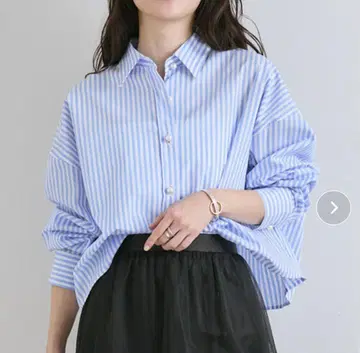 La boutique BonBon 스트라이프 크롭 셔츠 색스 블루