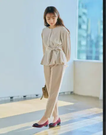 상태 깨끗! COHINA 페플럼 블라우스 코히나 긴팔 블라우스 티셔츠