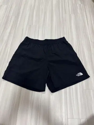 더 노스페이스 블랙 숏팬츠