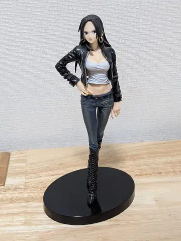 원피스 피규어 3체 로빈 비비 핸콕