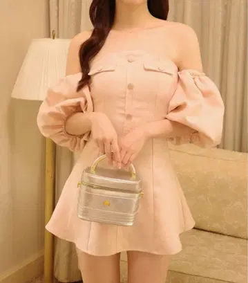 큐빅 오프숄더 플레어 원피스