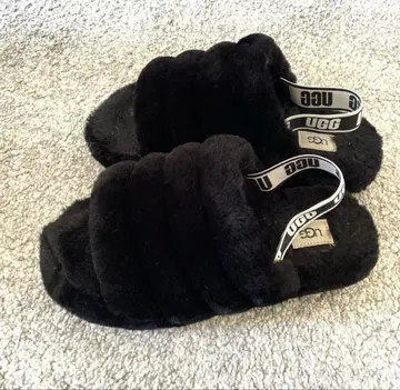 UGG 퍼 보아 샌들 24.5