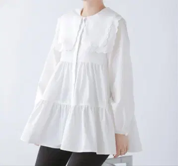 fitmore 더블 스캘럽 칼라 티어드 블라우스 화이트