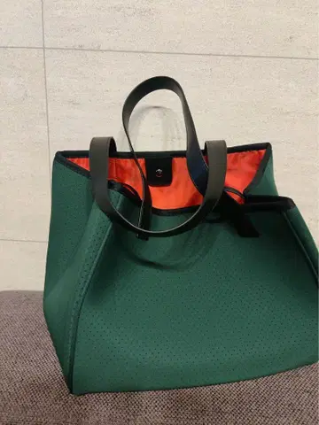 새상품 q bag paris 네오프렌 토트 파우치 포함
