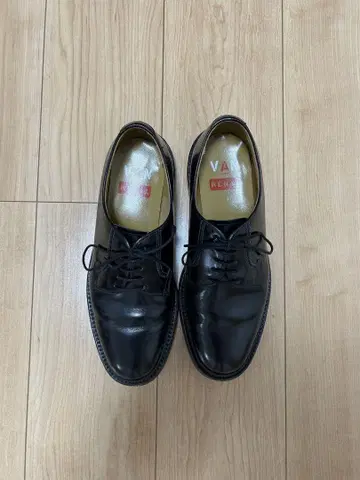 REGAL VAN 콜라보 모델 플레인토