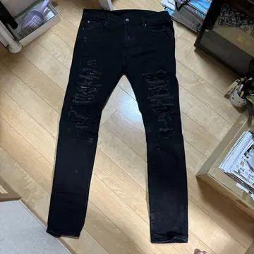 mnml 데미지 진