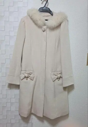 아이보리 퍼 롱 코트