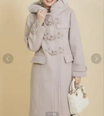 토코 클로젯 탈부착 가능한 퍼 달린 리본 장식 롱 더플 코트