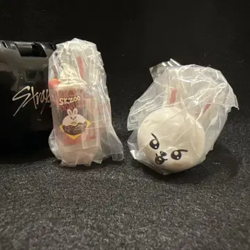 skzoo 가챠  반지+레트로 리노