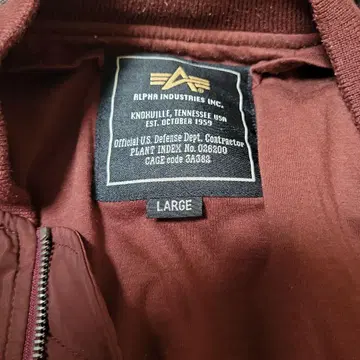 ALPHA INDUSTRIES 크림슨 컬러 플라이트 자켓