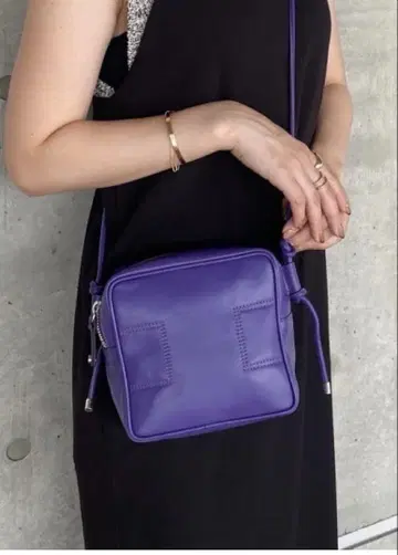 이아쿠치 IACUCCI 미니 숄더백 PEPE NAPPA