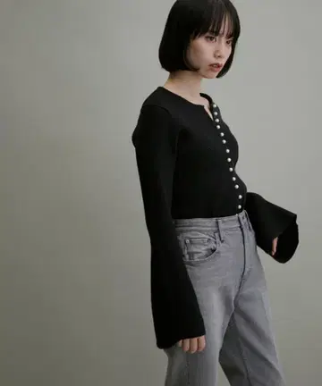 ADAM ET ROP FEMME 펄 버튼 컴팩트 니트