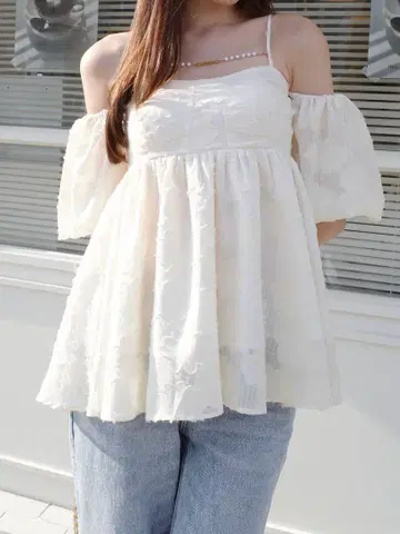 POMME charm jacquard peplum tops (ivory)
