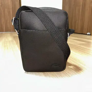 LACOSTE(라코스테) 남성용 숄더 파우치