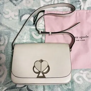 케이트 스페이드 화이트 숄더백 트위스트 락