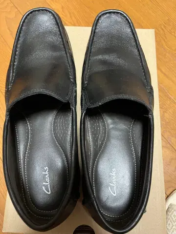 Clarks Finer Sun 블랙 가죽 로퍼