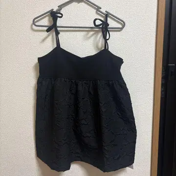 블랙 뷔스티에 스트랩 포함