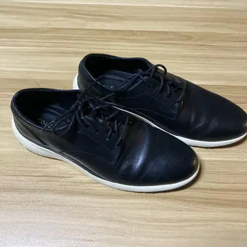 콜한 신발 블랙
