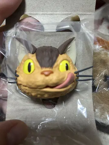 고양이 버스의 페이스 마그넷