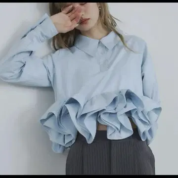 [ 미사용 택 포함 ] 완판템 비올레타 비올레타 프릴헴 스키퍼 셔츠