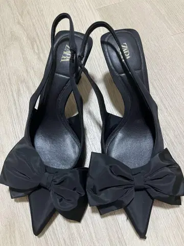 ZARA 리본 포함 슬링백 힐 신발 36