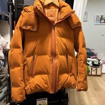 레어 컬러 DESCENTE ALLTERRAIN 미즈사와 다운 M